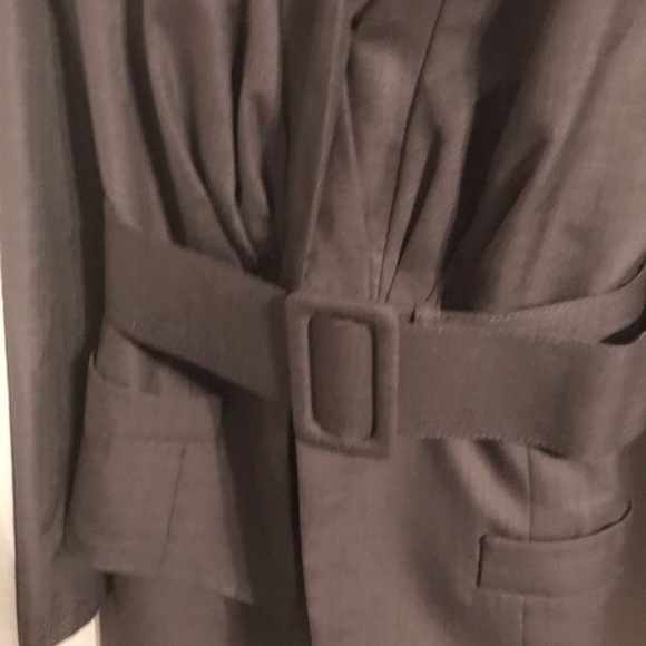 Suit - Picture 2 of 5